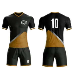 Nieuw Seizoen Snel Droog Jersey Voetbalshirt Heren Kleding Uniform Sublimatie Retro Voetbal Jersey Set Kits Voetbalkleding