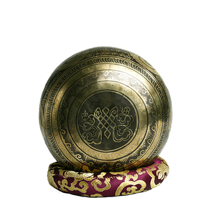 Cuenco Tibetano Artesanal 100% Natural de Latón de Alta Calidad con Diseño Tradicional de 7 Metales, 25-30cm, para Meditación - Product Image 3