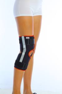 Rodillera con bisagras de neopreno frontal completamente abierta Armoline con bisagras de acero Certificado CE Médico - Product Image 2