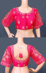 ผ้าไหมสีแดงเข้มหรูหราพร้อมทำเสื้ออินเดียออกแบบพิเศษเสื้อกำมะหยี่ที่อุดมไปด้วยงานปักสีดำและสีทอง - Product Image 5