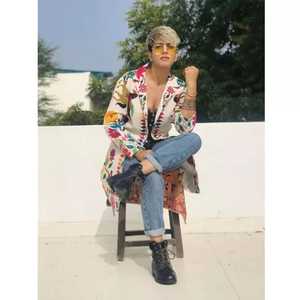 Chapan Ouzbek Élégant Veste Vintage pour Femmes Broderie Décorée Manches Longues Ouverture Devant Long Manteau d'Hiver Femme Boho Veste - Product Image 1