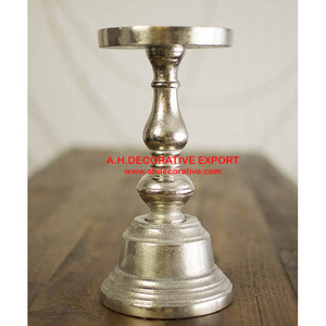 Bougeoir décoratif de Noël en or et écologique Support de pilier en acier inoxydable de haute qualité fait à la main pour la décoration de la maison - Product Image 5