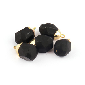 Pepitas de ónix negro hechas a medida, conectores de una sola bola de oro de 24k, galvanoplastia, colgante artesanal, conectores de abalorio de piedras preciosas - Product Image 3