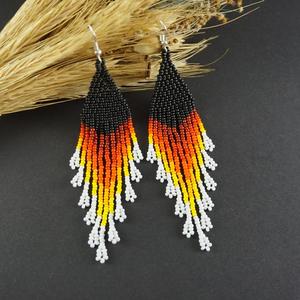 Pendientes Largos con Flecos Hechos a Mano, Modelo Happiness - Product Image 1