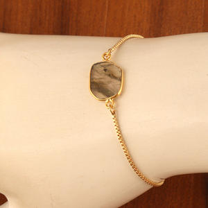 แฟชั่นใหม่สร้อยข้อมือควอตซ์แร่แลบราโดไรต์และอัญมณีทำจากแร่หินธรรมชาติหลายเส้นสร้อยข้อมือผู้หญิงปรับขนาดได้ชุบทอง24K - Product Image 5