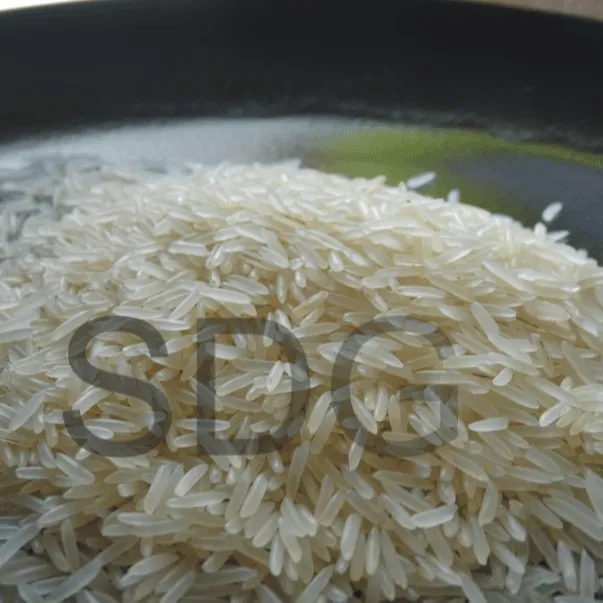 Seekupa — riz bouilli basmu, pain accueil