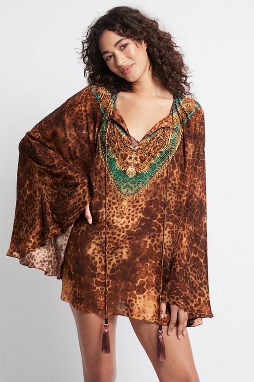 Selon le montre l'image