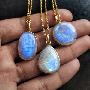 Collier en pierre de lune véritable, pendentif en cœur en pierre naturelle, bijou minimaliste différents, pierre de lune naturelle - Product Image 3