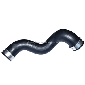 Tubo Intercooler Turbo 3B0 145 834N, Tubo Radiatore 3B0145834N per VW <span class=keywords><strong>Passat</strong></span> B5 <span class=keywords><strong>Skoda</strong></span> <span class=keywords><strong>Superb</strong></span> - Product Image 1