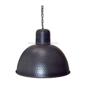 Lampe à suspension contemporaine martelée à finition antique Lampe à suspension industrielle suspendue de forme ronde au design de luxe en métal - Product Image 4