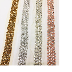 Matériel de broderie florale fait sur mesure, différents types de matériaux de broderie, imprimé floral sneakers pour les modèles de vêtements - Product Image 2