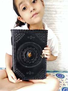 Diario de Cuero Grande con Candado, Diarios de Grimorio de Cuero Repujado Hechos a Mano, Libro de Hechizos - Product Image 2