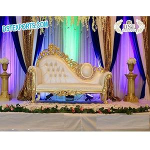 Sofá de trono de boda de oro blanco moderno, chaise Victoriano de diseño real para novia, novio, sofá de boda de estilo francés - Product Image 1