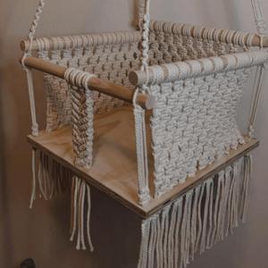 Columpio de macramé para bebé, hecho a mano con gran belleza - Product Image 1