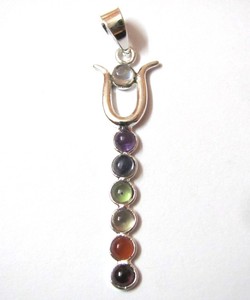 จี้งูจักระคู่แกะสลักด้วยมือพลอยอาเกตพิเศษสำหรับขาย - Product Image 1