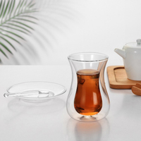 Logo-Anpassbares Türkisches Doppelwandiges Glas-Teeservice für Kaffee und Tee mit Untertasse und Löffel Türkisches Glas-Tassenset