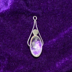 Supplier of Crystal Quartz Lingam Pendants : Crystal Quartz Lingam Pendants for Sale - Product Image 1