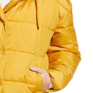 Veste matelassée pour femmes avec poches avant Logo/design personnalisé Tissu tissé respirant Finition élégante Vestes d'hiver - Product Image 5