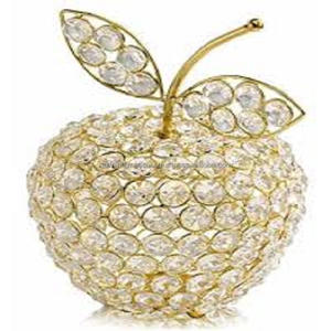 Sculpture en métal recouvert de poudre d'or avec base en marbre - Product Image 4