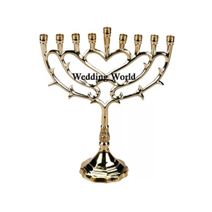 Proveedor de Metal Menorah Acabado en plata Soporte de vela de diseñador hecho a mano Alta calidad Venta al por mayor Portavelas de metal de lujo - Product Image 4