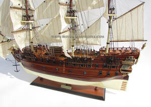 MODELO DE BARCO HISTÓRICO DE MADERA BON HOMME RICHARD - MODELO DE BARCO ALTA VEELA EN VENTA - Product Image 4