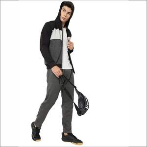 Vente en gros de tenues de sport 2 pièces pour hommes, ensemble pantalon de survêtement et sweat à capuche, conception personnalisée, tenues de jogging avec logo, ensembles de tenues de sport - Product Image 4