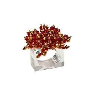 热卖透明亚克力餐巾戒指带玻璃珠花朵设计定制颜色低价豪华婚礼装饰
