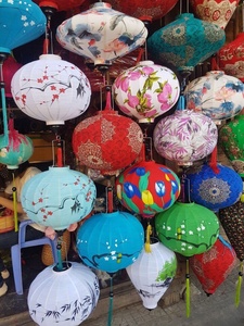 Lanterne en bambou artisanale du Vietnam, en satin, pour restaurant, fête, décoration de mariage, à suspendre, avec housse en tissu de soie DIY, colorée, vente en gros, exportation - Product Image 1
