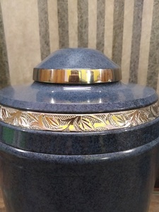 Urna europea de cremación para adultos, suministros funerarios, Brassworld, India - Product Image 5