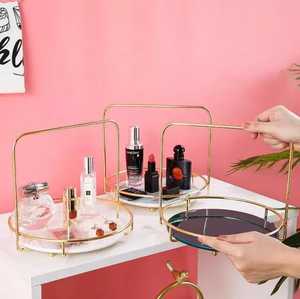 Offre Spéciale nouvelle assiette à gâteau design en acier inoxydable doré pour mariage - Product Image 2