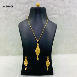 Conjunto de Collar Chapado en Oro, Diseño en Línea, Joyería de Moda de Un Gramo, Todos los Tipos de Diseño, Nuevo Diseñador - Product Image 1