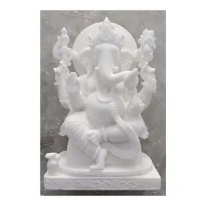 Super White Lord Ganesha seduto su Murti in marmo Singhasan