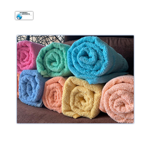 Toalla de playa de baño de microfibra absorbente ecológica de tamaño personalizado Color sólido Teñido liso Color único - Product Image 1