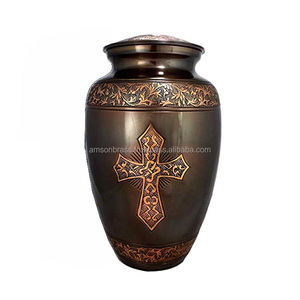 Exclusive American Eco-Friendly Brass Urn Customizable Designs for Hotel Restaurant Decorative <b>Tabletop</b> Use Reasonable Price - Product Image 3