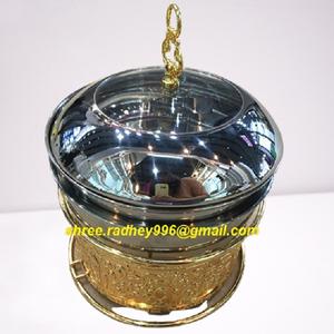 Nouvel arrivage Ensemble de chauffe-plats pour hôtel Réchaud en or royal avec porte-couvercle en acier inoxydable et couvercle en or pour les occasions du Ramadan - Product Image 1