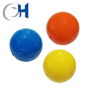 ที่มีคุณภาพสูงสร้างสรรค์สีพลาสติก PP ลูกฟุตบอลลูกอมไข่ของเล่น - Product Image 4