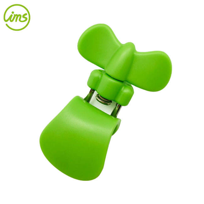 สีเขียว