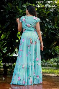 Robe maxi à perles, couleur bleu ciel, pour femmes,, tenue élégante, exportation par Royal - Product Image 2