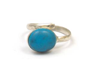 Anillo de Joyería con Piedras Preciosas Naturales Multicolores, Forma Ovalada Turquesa, Chapado en Plata, Hecho a Mano, con Alambre Envolvente y Facetas - Product Image 1