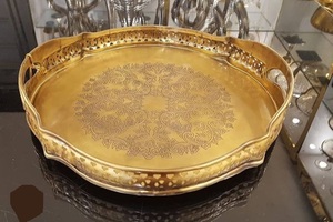 Plateau de service à thé et à café de meilleure qualité pour la maison Articles de cuisine Décor de plat de service d'hôtel Plateaux de nourriture en métal au design moderne plaqué or - Product Image 3