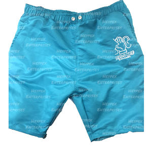 Pantalones cortos informales de verano para hombre en rojo, diseño personalizado con patrón sólido, cierre de cordón de poliéster/nailon, respetuosos con el medio ambiente - Product Image 2