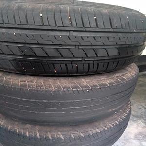 Neumáticos usados de alta calidad para exportación al por mayor otras ruedas neumáticos y accesorios - Product Image 1