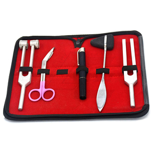 Juego de 5 piezas premium: Martillo de percusión reflex, linterna, diapasón, tijeras para vendajes / NUEVO DE FÁBRICA AL POR MAYOR 2026 - Product Image 1