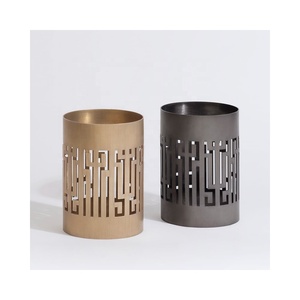 Porte-bougie en forme de bol avec un Design Antique et une finition argentée - Product Image 3
