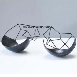 ชามตกแต่งทรงกลมลายตอกสีทอง ทำจากสแตนเลส งานแฮนด์เมด ระดับพรีเมียม - Product Image 6