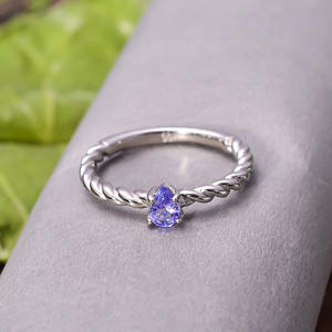 Pierre précieuse de Tanzanite bleue naturelle à facettes en forme de poire perles de pierre taillées en argent Sterling 92.5 2.7 grammes anneau de doigt - Product Image 2