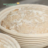 Panier de démonstration de pain rond en rotin fait à la main, panier personnalisé