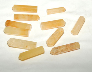 El mejor valor del punto de cuarzo Dorado: Punto de cuarzo Dorado a la venta punto de cristal curativo natural - Product Image 1