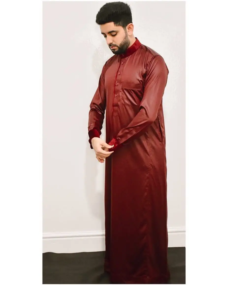 Kunden spezifisches Logo Hot Sale Thobes Polyester Thobes Langarm Arabisch Saudi Mode Abayas Muslim Al Daffah Thobes Für Männer