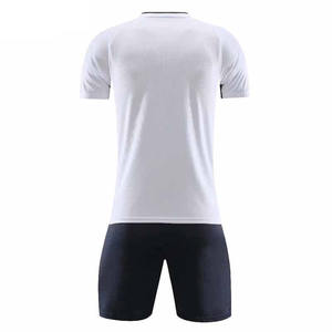 Uniformes de fútbol para hombre personalizables, camisetas de fútbol para jóvenes, conjunto de sublimación, estampado liso, venta al por mayor, ropa de fútbol para niños a rayas - Product Image 6